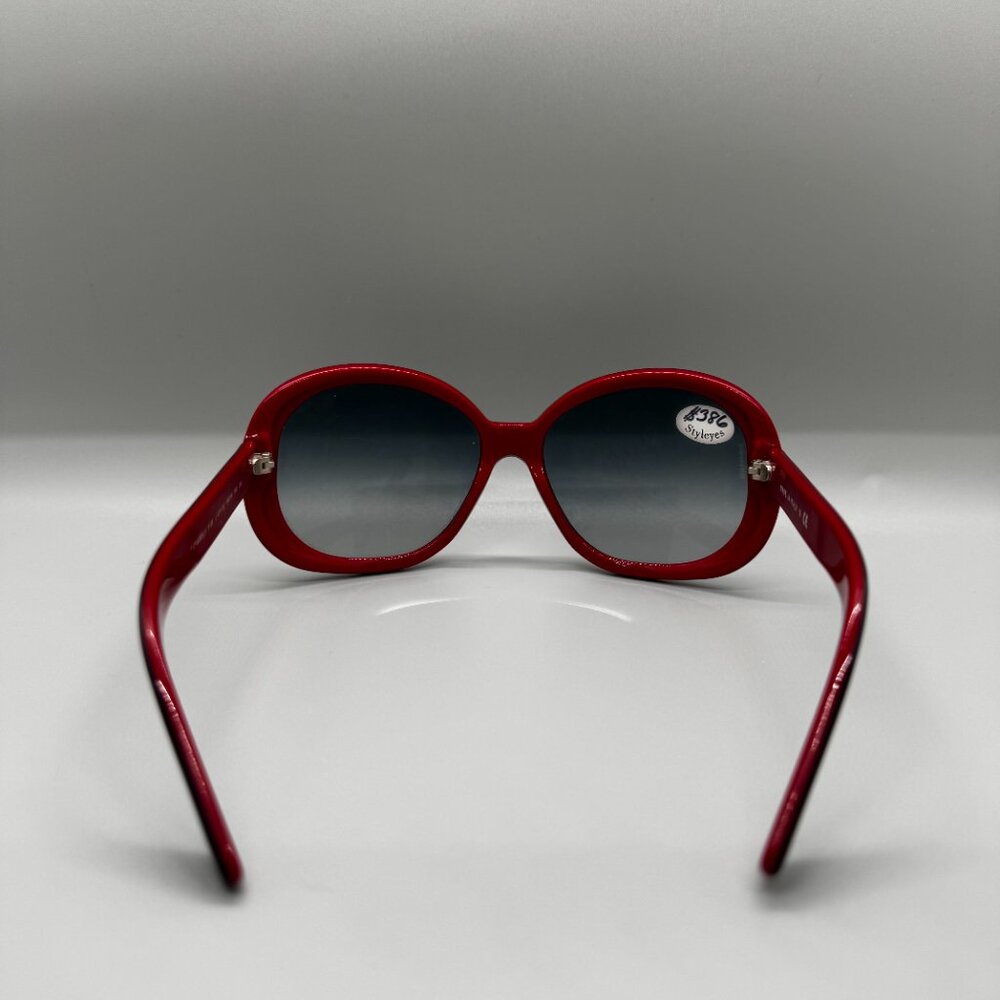 CHANEL Red & Navy Oversized Sunglasses with Multicolor Logo - Picture 10 of 16